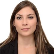 Profesional en administración de empresas con especialización en gestión financiera, diferentes diplomados en auditoria interna y riesgos